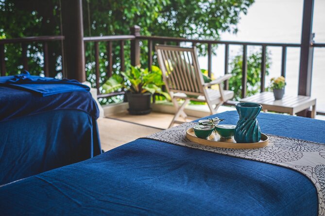 120 Minutes Signature Muay Thai Massage - The welcome drink, cold towel, and after-treatment tea