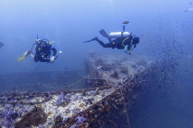 3 Fun dives in Phi Phi islands for Certified Divers - What the boat day includes