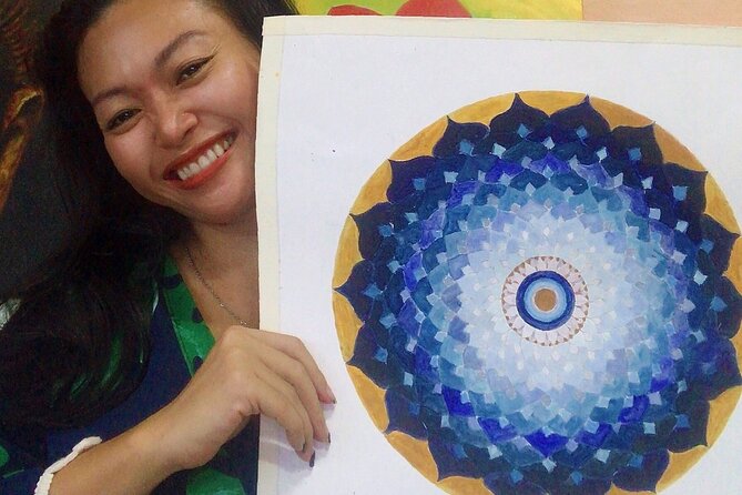 3 Hours Mandala Art Workshop Activity in Phuket - Som’s teaching style
