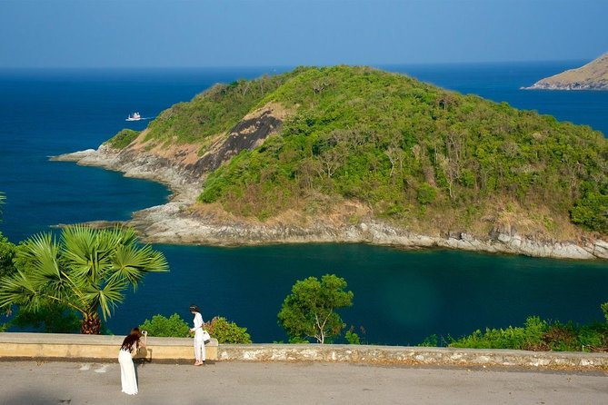 Amazing Guided Tour of Phuket Island Plus Big Buddha - What the private minivan adds