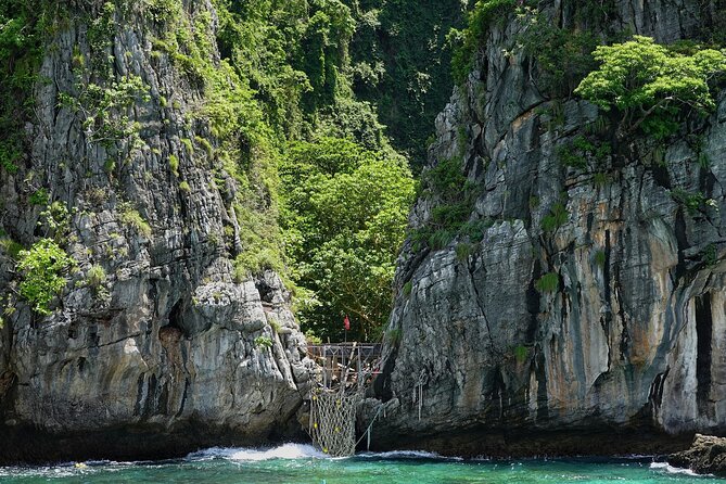 Best of Phi Phi Island Adventure Day Tour with Lunch from Phuket - Lunch and free time on Phi Phi Don