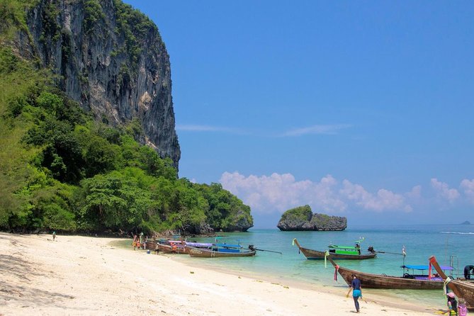Day Tour from Phuket to 4 Islands in Krabi by Ferry & Speedboat - Tup Island and the low-tide sandbar