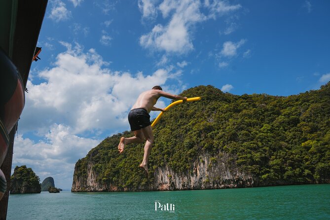 Day Trip to James Bond (Canoeing & Kayaking Islands & Lunch) - Lunch on Board and the Crew’s Role