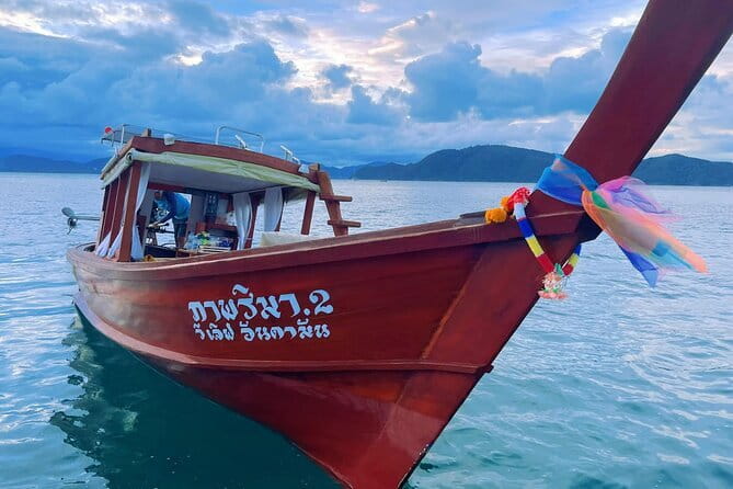 Escape to Phi Phi Islands: Ferry with Lunch - What the $51.07 price really buys