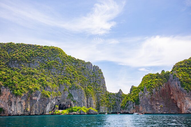 From Phuket: Phi Phi, Maya Bay & Khai Islands Speedboat Tour - Practical warnings about the boat day