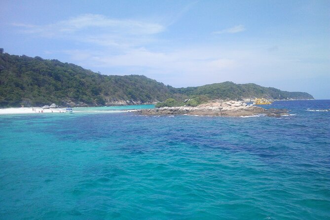 Full-Day Racha Noi and Racha Yai Snorkeling from Phuket - Who will enjoy this day most