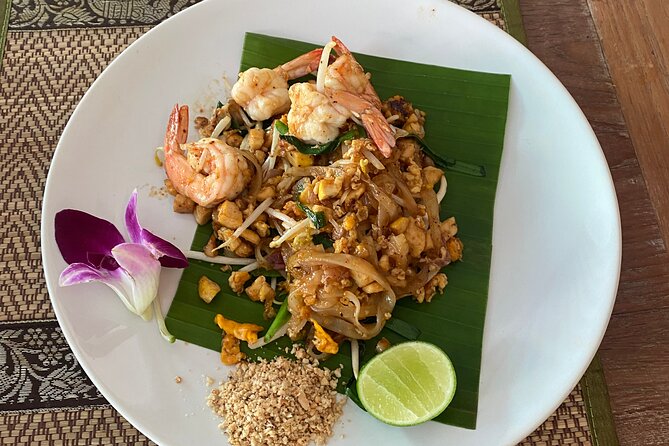 Half day Thai cooking Class + Market tour+Garden tour - What this Phuket cooking class feels like