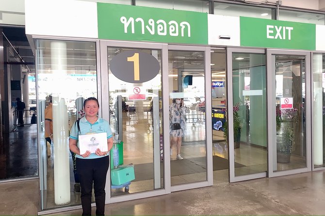 Hassle-Free Phuket Airport Transfer by Private Minivan - What happens after you land