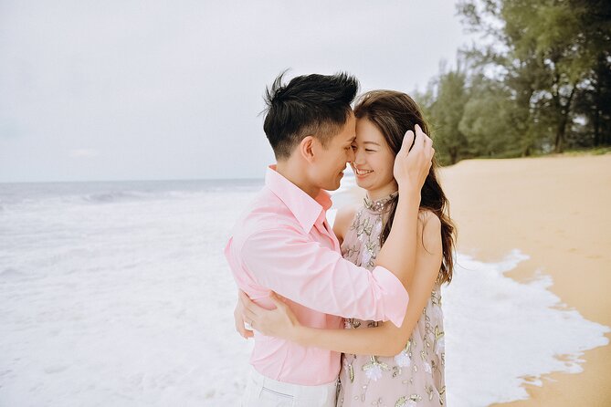 Holiday travel photoshoot in Phuket - Posing help for people who dislike the camera