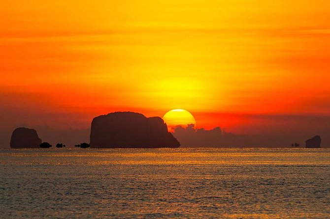 James Bond Island and Phang Nga Bay Sunset Romantic Trip By Phuket Seahorse Tour - Panak Island and the cave country
