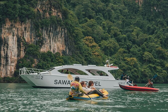 James Bond Island Full Day Tour by Speed Catamaran - Panyi Island: lunch with a look at local life