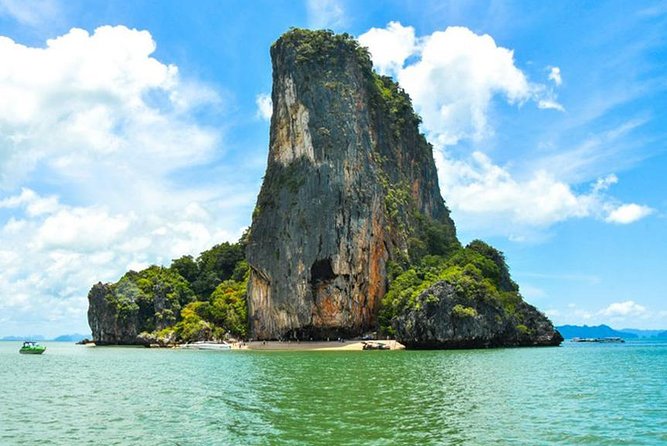 James Bond Island & Phang Nga Bay with Canoeing By Big Boat From Phuket - Ko Hong: A Second Guided Canoe Ride