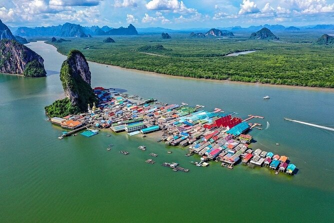 James Bond Island with Canoeing and Lunch by Speedboat - The famous view at James Bond Island