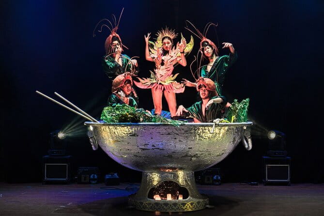 Junkyard Theatre Phuket: Wednesday-Same Same But Different - The atmosphere at your own table