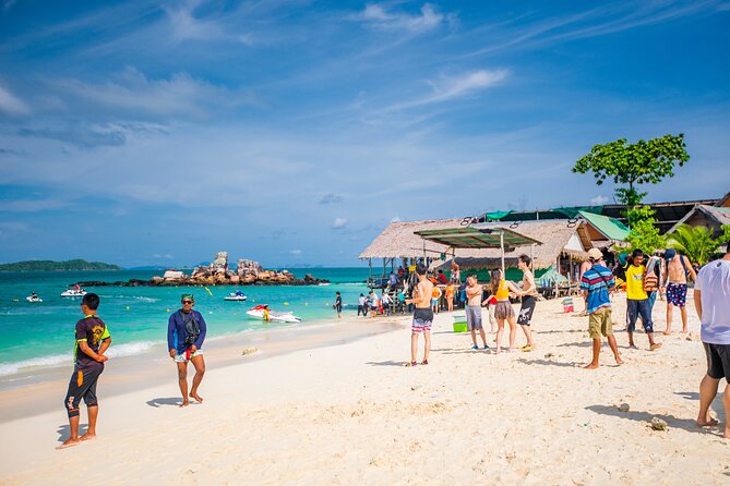 Khai Islands Snorkeling Premium Trip From Phuket - The guides and onboard service