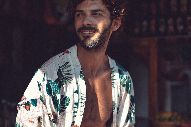 Lifestyle portrait photoshoot in Phuket - Meeting at Four Points or your accommodation
