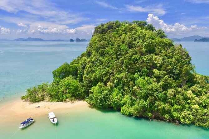 Luxury Private Motor Yacht Charter by Simba Sea Trips - James Bond Island, the quick photo stop