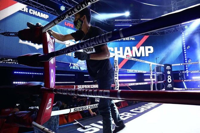 Patong Boxing Muay Thai Stadium Real Fight - Who should pay for ringside seats