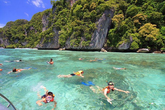 Phi Phi Island from Phuket by Speedboat (SHA Plus) - The early pickup and pier departure