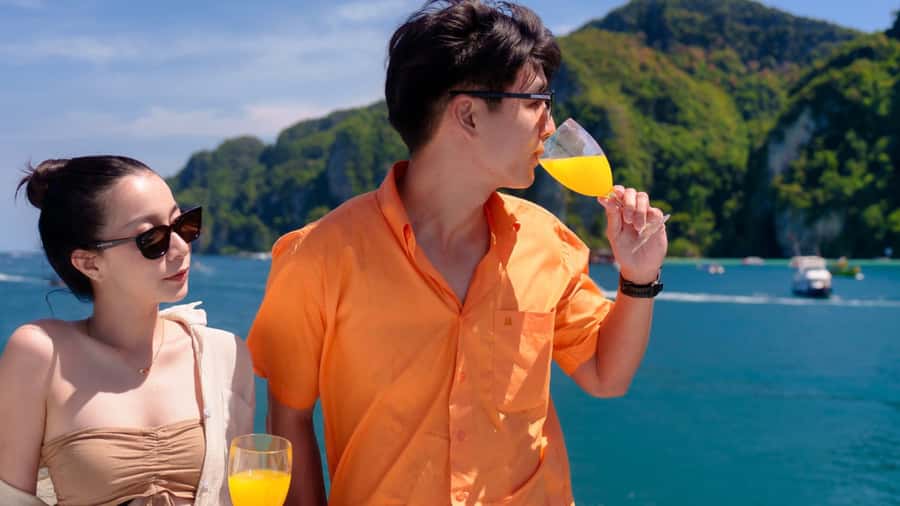 Phi Phi Island Highlights: Cruise, Snorkel & Buffet Lunch - Leaving Phuket by van