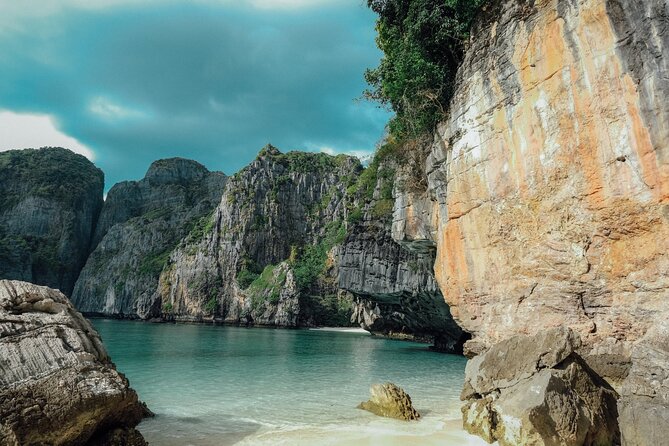 Phi Phi Island Viking Cave Monkey Beach Khai Island Tour from Phuket - Monkey Beach and the limits of the advertised route