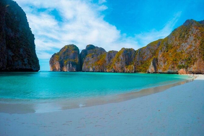 Phi Phi Islands Adventure Day Trip w/ Seaview Lunch by V. Marine - Phi Phi Don lunch with a view