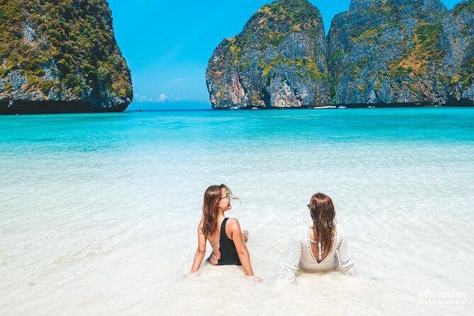 Phi Phi Islands Snorkeling Tour with 7 Stops & Lunch from Phuket - Comfort, group size, and the return to Phuket