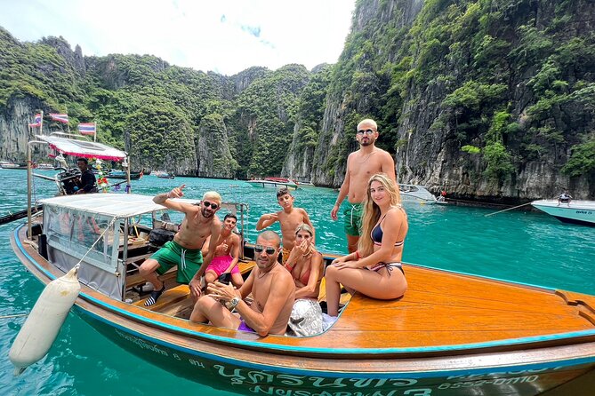 Phi Phi, Maya Bay, Khai Island & Seaview Lunch PREMIUM TRIP - Phi Phi Don lunch and free time