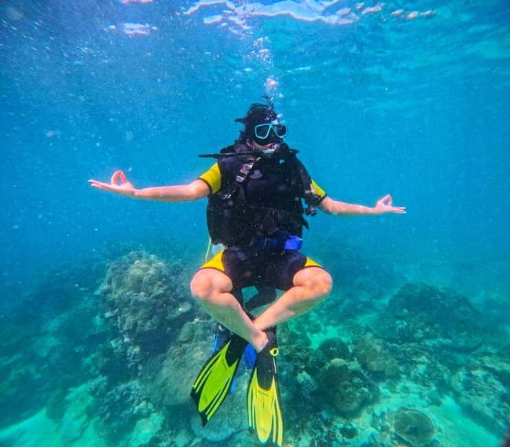 Phuket: 3 Khai Islands Speedboat Tour- Snorkeling & Relaxing - Khai Nui is a boat-based snorkeling stop