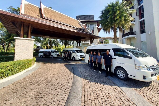 Phuket Airport Arrival – Shared Transfer - Finding your representative at Phuket International Airport