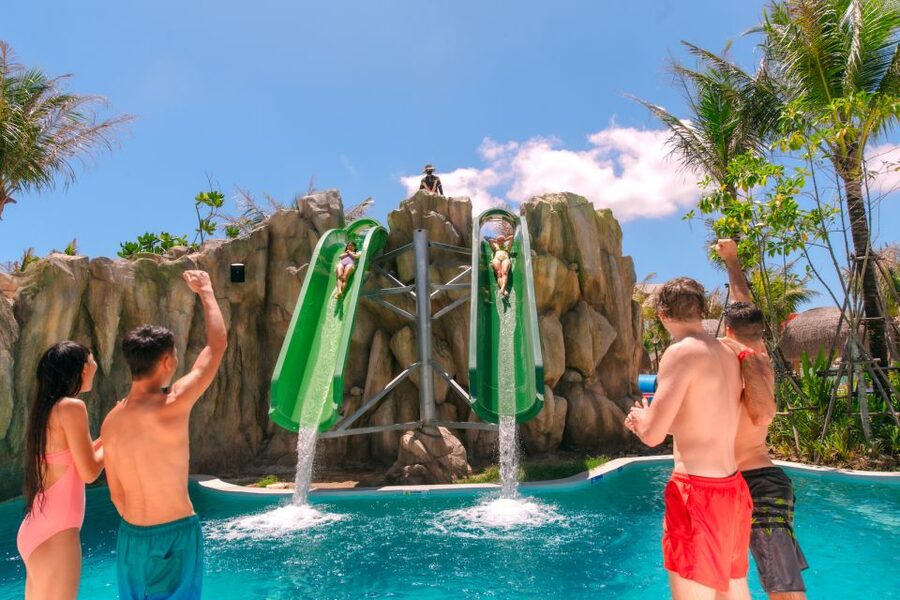 Phuket: Andamanda Water Park Ticket - Food, drinks, and the cashless wristband