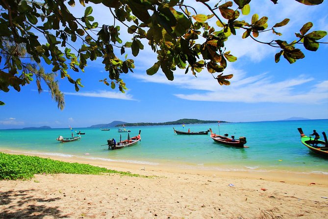Phuket City Sights : Big Buddha, Wat Chalong & Scenic Viewpoints - The cashew stop is useful, but it is still shopping