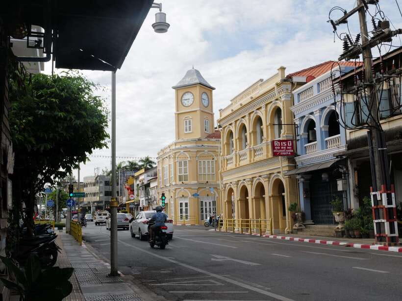 Phuket City Tour with Viewpoints, Temples & Elephant Feeding - A six-hour look at Phuket’s highlights
