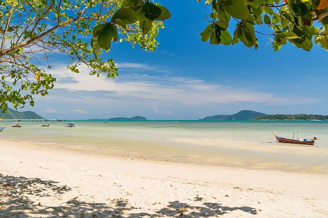 Phuket City Tour with Wat Chalong, Big Buddha & Famous Viewpoints - Old Phuket Town: save your appetite for this part