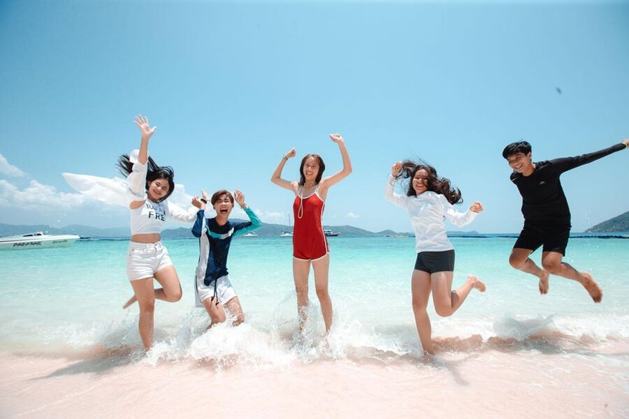 Phuket: Coral Island Half-Day Tour by Speedboat - Hotel pickup across Phuket