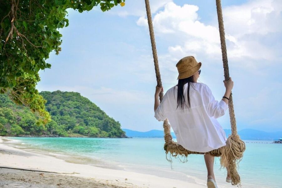 Phuket: Coral Island & Sunset Dinner by Sailing Catamaran - Coral Island: beach time, snorkeling, and optional water sports