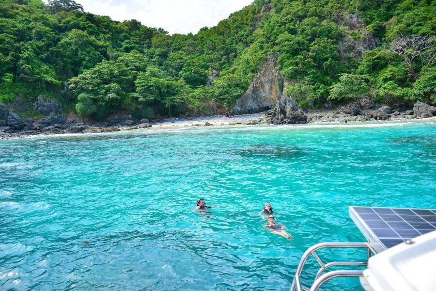 Phuket: Coral & Racha Islands Day Trip By Speedboat - The 45-minute speedboat ride