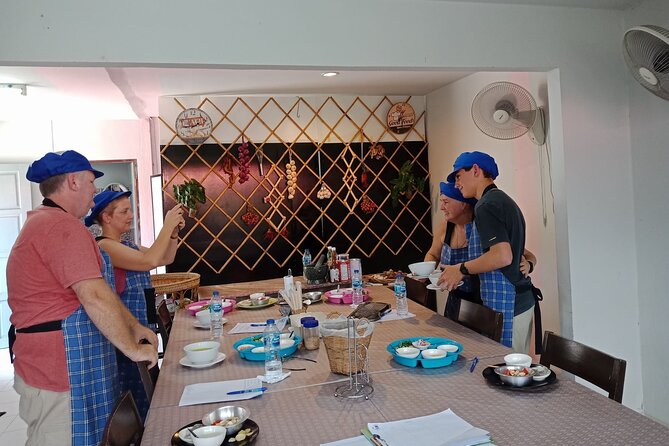 Phuket Easy Thai Cooking Class and Market Tour - Why the market visit matters in Phuket