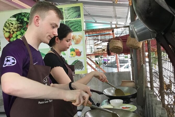 Phuket Easy Thai Cooking Class and Market Tour - How the small group changes the class