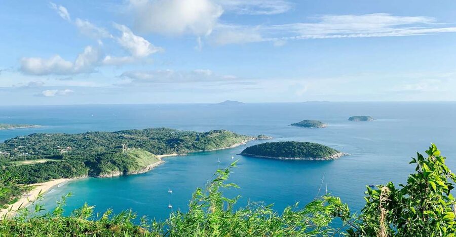 Phuket: Half-Day City Highlights and Viewpoints Group Tour - Chalong Temple and Phuket’s living faith