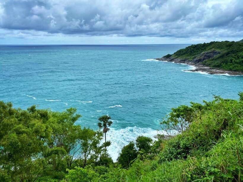 Phuket: Half-Day Viewpoint, Big Buddha and Wat Chalong Tour - Phuket Old Town: the most rewarding change of pace