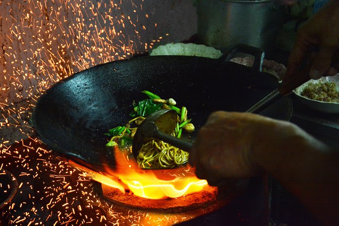 Phuket Night Food Tour & Old Town's Magical Lights - Saphan Hin and Kua Tien Keng Shrine