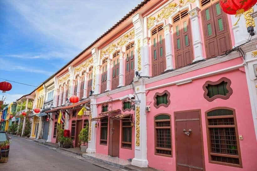 Phuket: Old Town Half-Day Sightseeing with Local Guide - What this Phuket tour is really designed to do