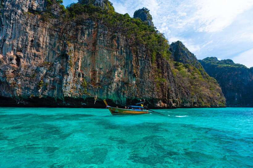 Phuket: PhiPhi, Maya Bay & Khai Island Day Tour with Lunch - Maya Bay: famous, beautiful and busy