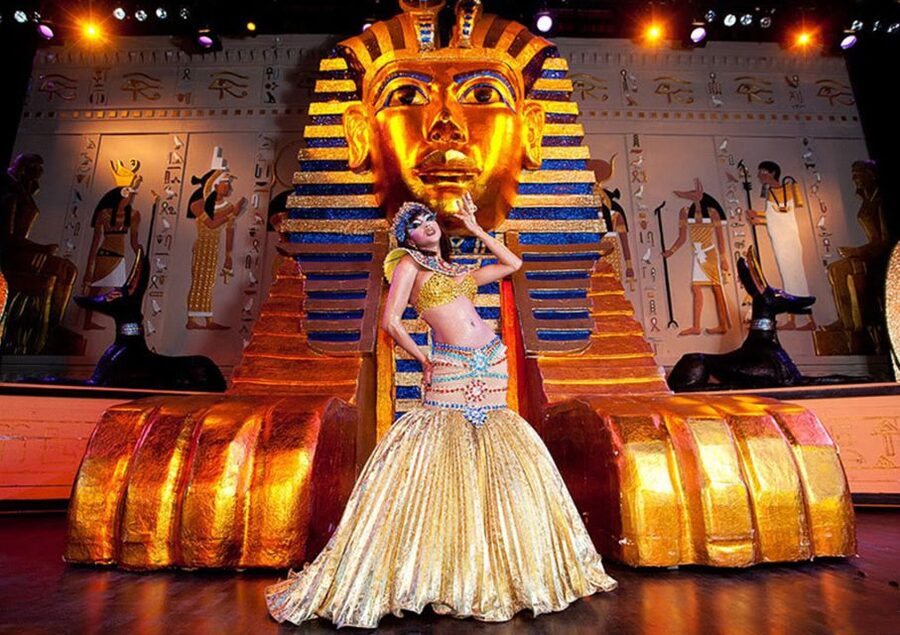 Phuket: Simon Cabaret Show Admission Ticket - How Simon Cabaret Compares With a Typical Night Out
