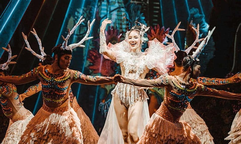 Phuket: Simon Cabaret Show Tickets Optional First 3 Rows - The theater, arrival, and first impressions