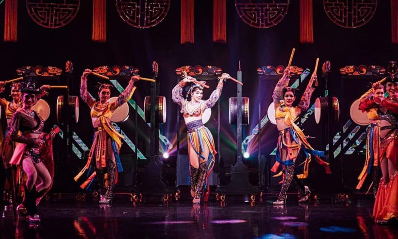 Phuket: Simon Cabaret Show Tickets Optional First 3 Rows - Choosing between standard seats and the first three rows