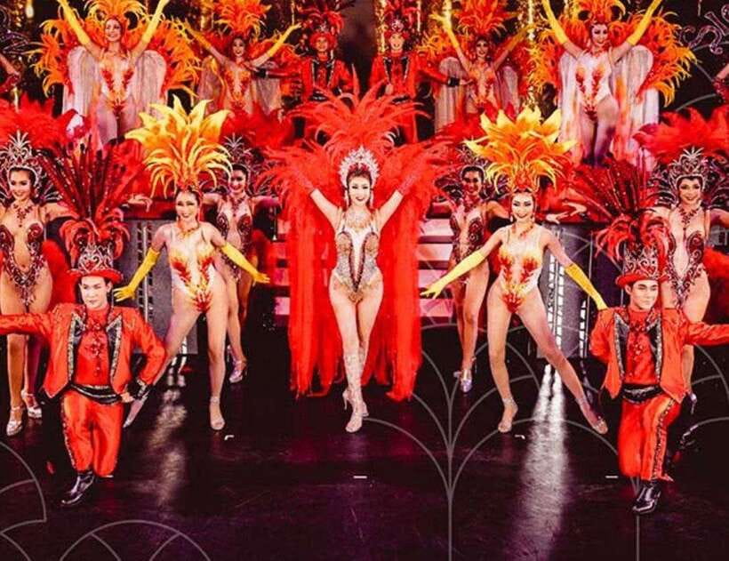 Phuket: Simon Cabaret Show VIP Tickets - Arriving at the Patong venue