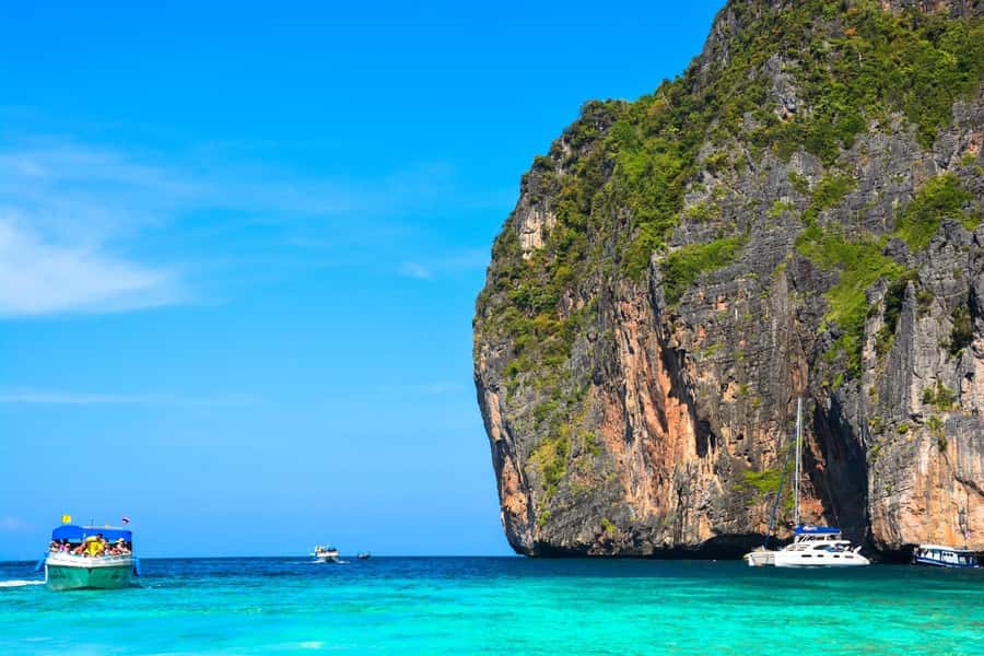 Phuket: Speedboat Day Trip to Phi Phi and Maya Bay - Lo Sama Bay: clear water and a short swim