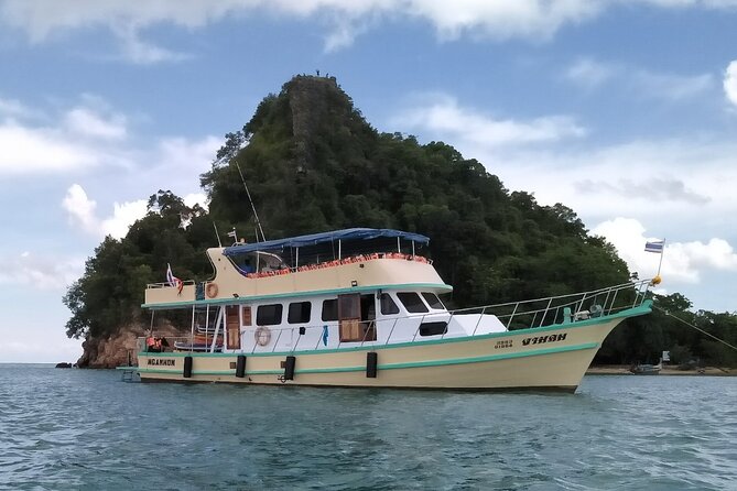 Phuket Sunset Big Boat Trip To Phang Nga Bay & James Bond Island - Why the sunset schedule matters in Phang Nga Bay